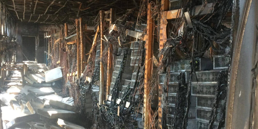 Spłonęła Duża Tajlandzka Kopalnia Bitcoin [zdjęcia]