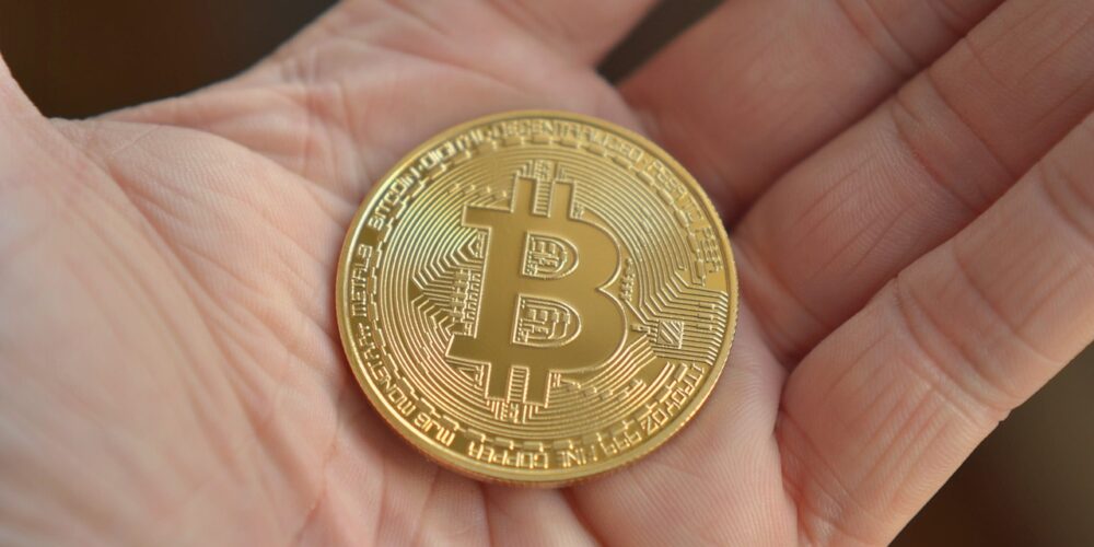 Gdzie i jak kupić kryptowaluty za złotówki? Bitcoin, Ethereum, Dogecoin