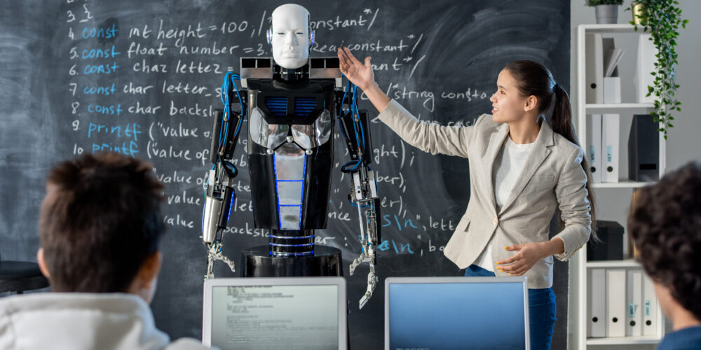 Infoshare2020: Rozwój sztucznej inteligencji i robotyki: jak zmieni sposób, w jaki żyjemy i pracujemy – Charlotte Han