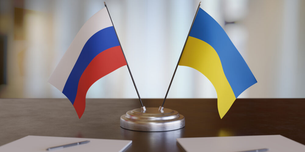Rosja i Ukraina regulują rynek kryptowalut, Warren Buffett powoli przekonuje się do BTC. Podsumowanie #406
