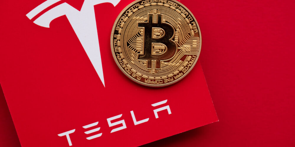 Tesla sprzedała większość swoich BTC. Podsumowanie tygodnia #428