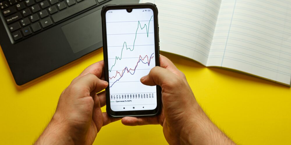 „Zabójca smartfonów” i włam na konto twórcy Ethereum. Podsumowanie tygodnia #486