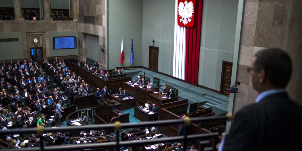 Rośnie bezrobocie. Rekordowy deficyt budżetowy w Polsce. Podsumowanie tygodnia #551