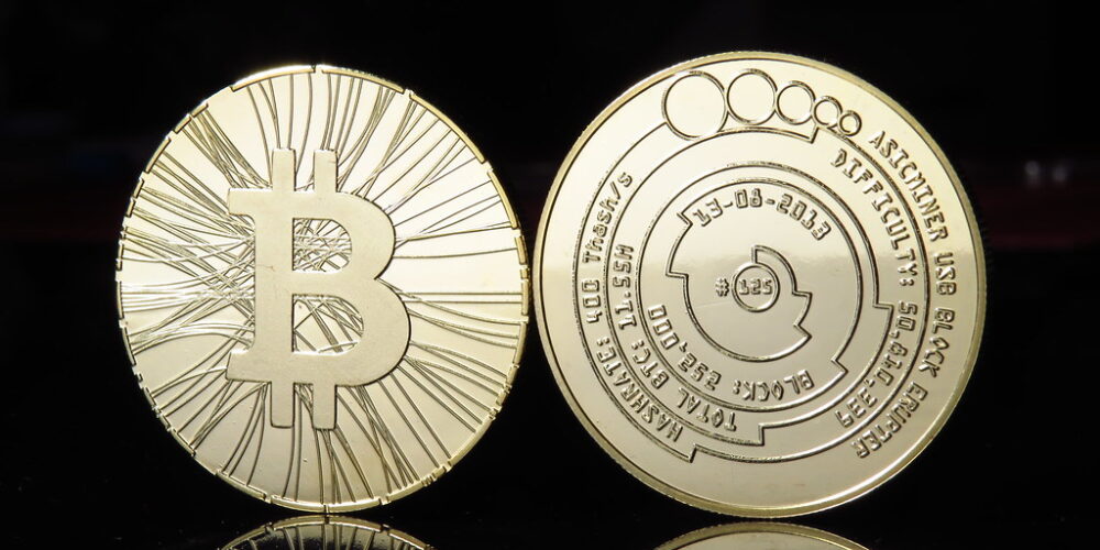 Ponowne spadki na bitcoinie i szansa na odbicie. Polski rząd sięga po AI. Podsumowanie tygodnia #559